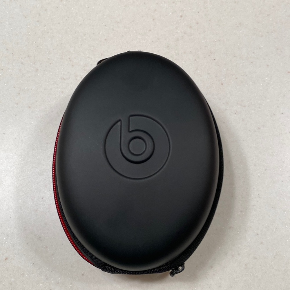 Orange beats by Dr. Dre